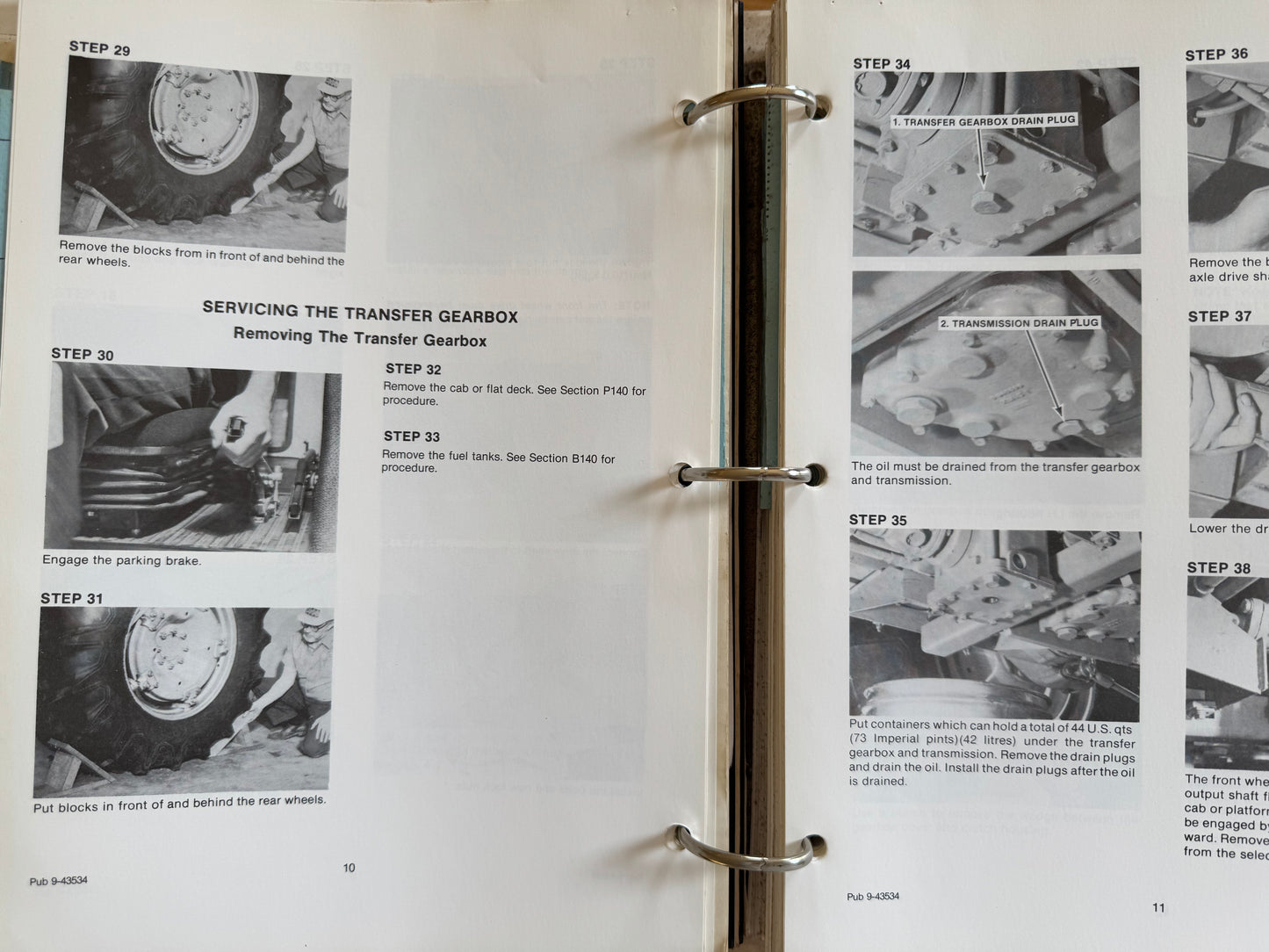 David Brown (Case) 1490 and 1690 tractors Service  manual - physical product