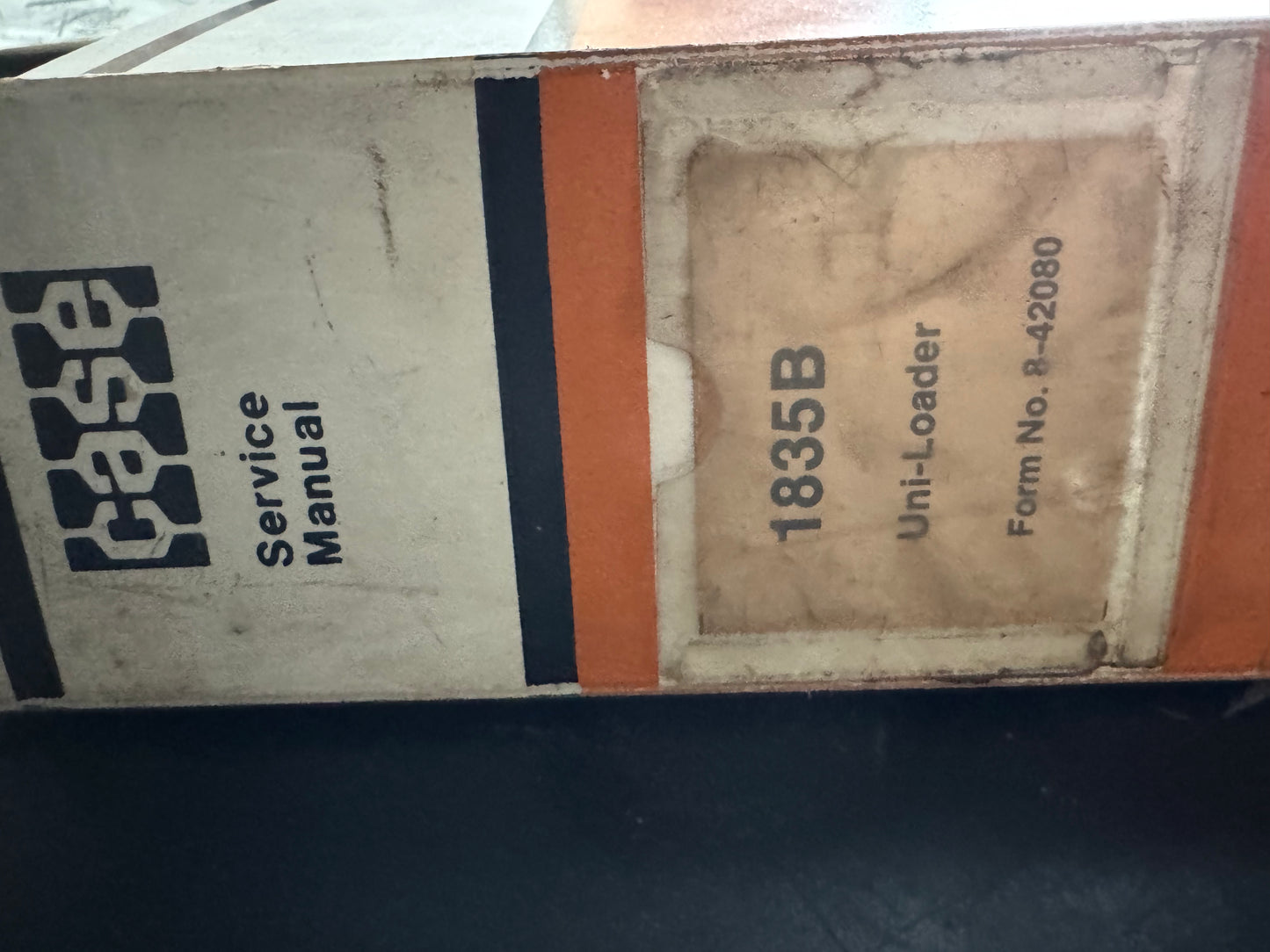 Case 1835B  Uni-loader service manual 8-42080 - physical product