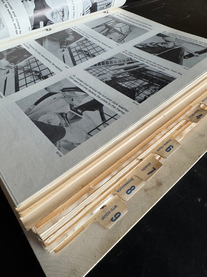 Case 1835B  Uni-loader service manual 8-42080 - physical product